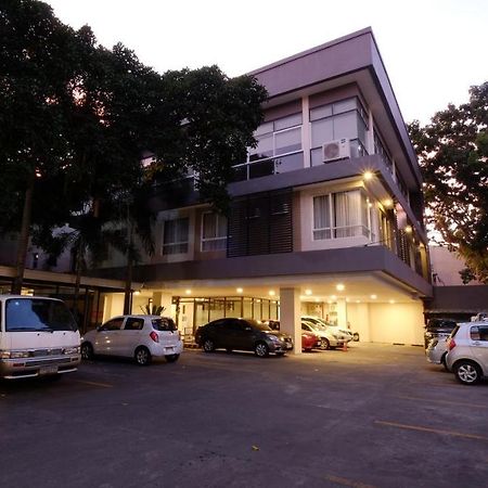 Northwest Inn Баколод Экстерьер фото